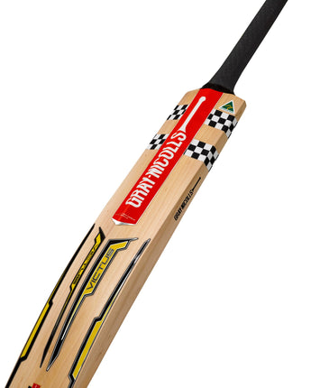Gray-Nicolls Victus 750 Bat